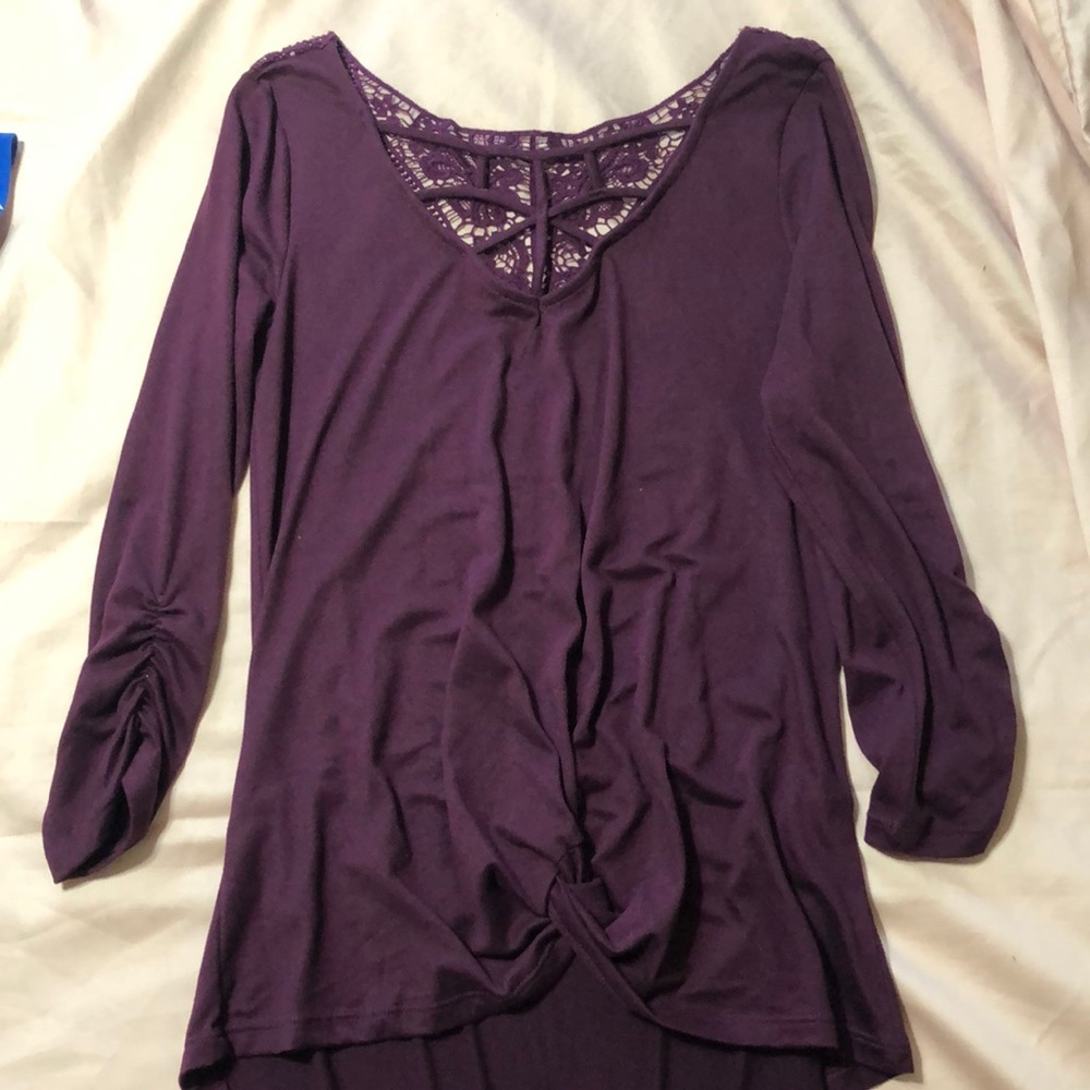 Almost Famous 3/4 sleeve